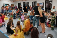 While most of the kids are playing games, the parents had a nice break to mingle and enjoy some good food!