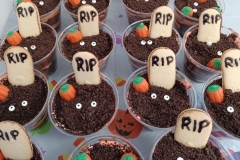 Our parents went all out on making sure the kids had a great time at the party... and were well-fed! 